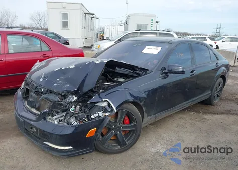 2010 Mercedes-Benz S 550 4Matic из США, поврежденный, VIN WDDNG8GB4AA338865